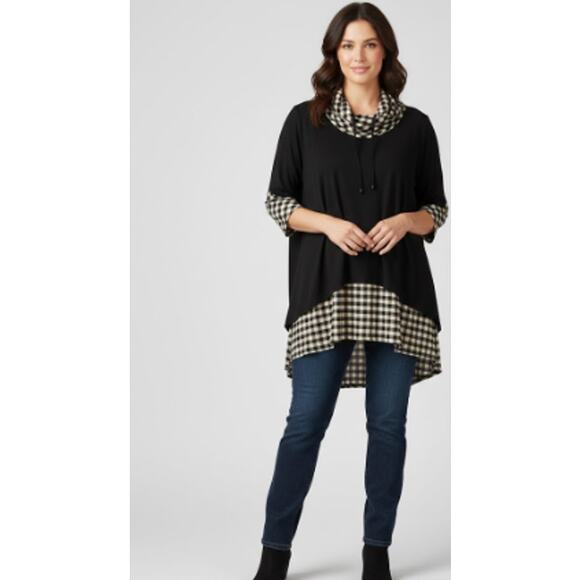 Ali Miles Tops - Ali Miles Petite Large Black & White Double Layer Top – NWT